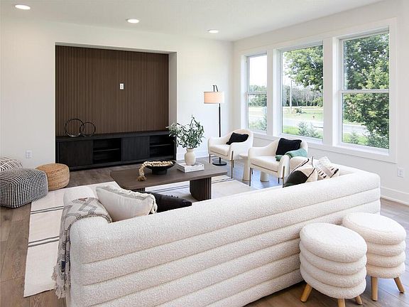 4th image of 13290 Cadogan Way