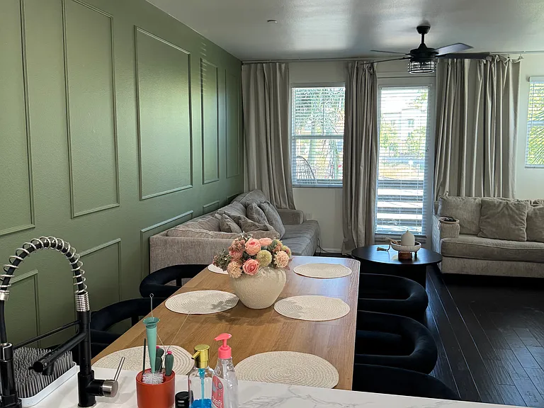441 S Glendora Ave — Photo 11