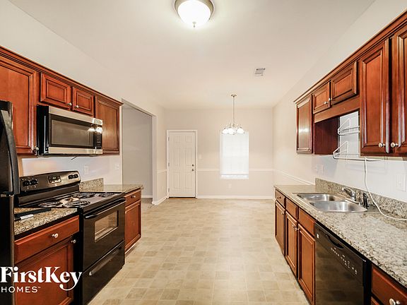 5th image of 5056 Pioneer Pkwy