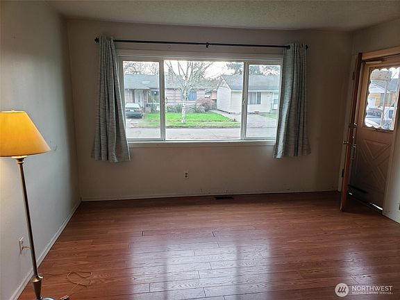 3rd image of 2830 Colorado Street