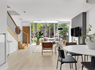 32 Davenport Rd #TOWNHOUSE 101, Toronto, ON M5R0B5