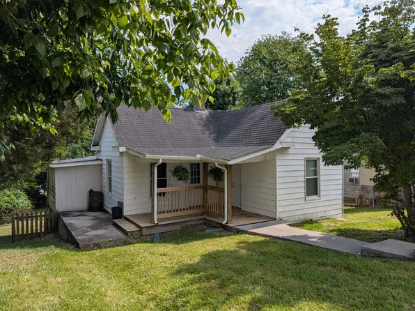 247 W Banner St, Lebanon, VA 24266