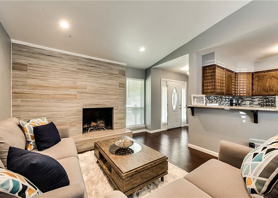 1st image of 13904 Rolling Hills Ln