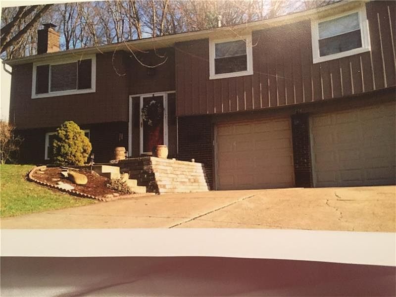 1st image of 374 Fruitwood Dr