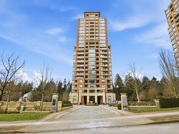 6823 Station Hill Dr #1003, Burnaby, BC V3N 0A9