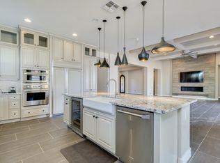 1696 E Gillcrest Rd, Gilbert, AZ 85298