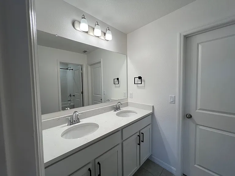 3904 Academia Ave — Photo 20