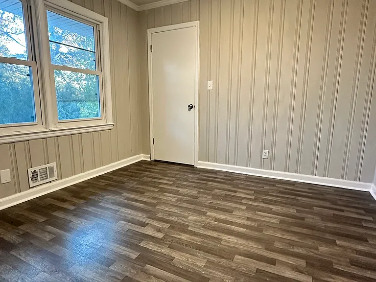 1865 Vicki Ln SE — Photo 11