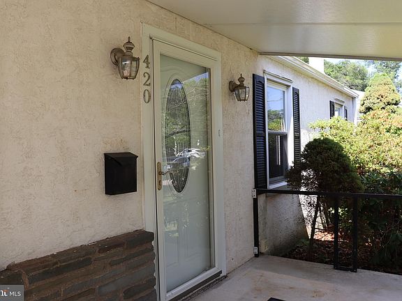 3rd image of 420 Carlisle Ave