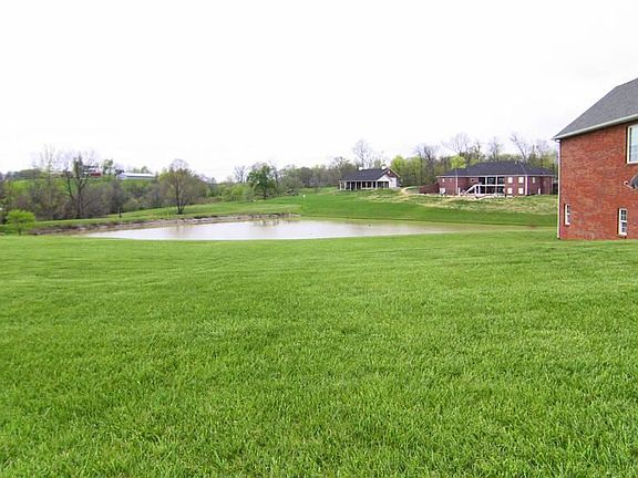 5th image of 490 Royal Lake Dr