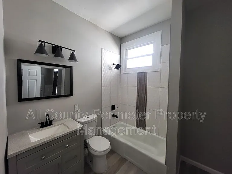 1249 Duncan Ave #A — Photo 6