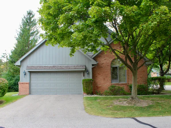 37645 Avon Ln, Farmington, MI 48331