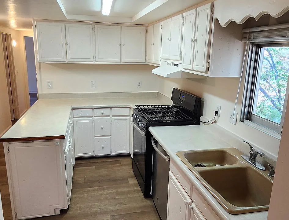 340 Andante Dr #1