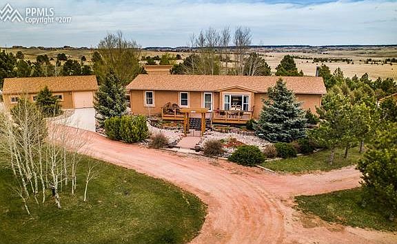 4th image of 15975 Farrar Dr