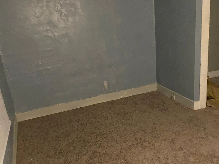647 S Jackson St — Photo 11