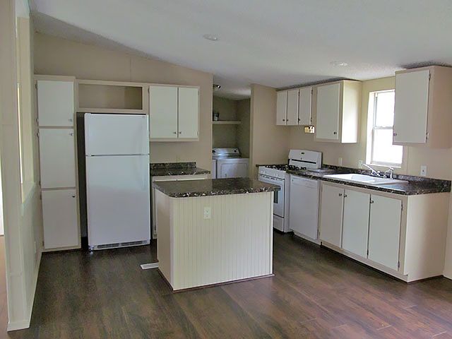 2nd image of 77 Oakmont St