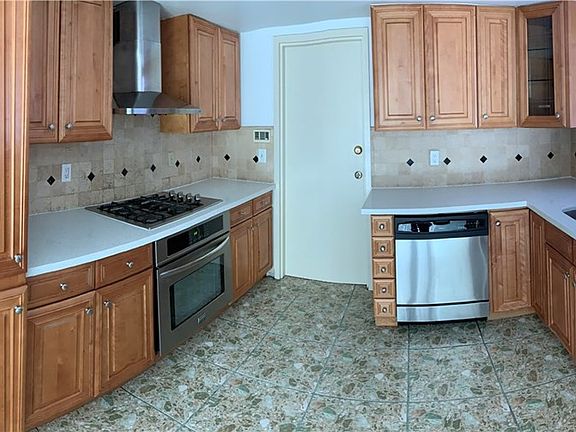 3rd image of 13145 Bromont Ave Unit 17