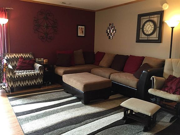3rd image of 507 Kathryns Ct