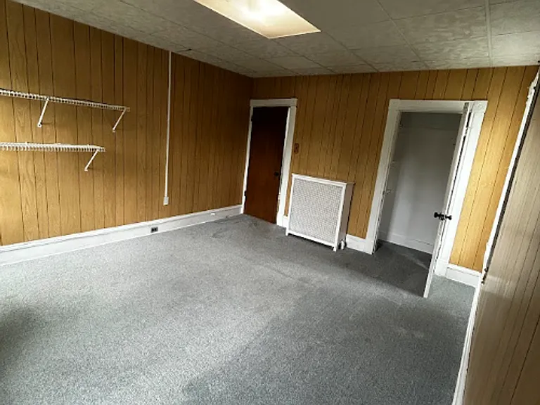 1638 Sanderson Ave — Photo 25