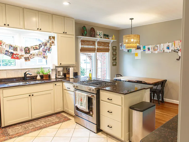 10 Robin St NW — Photo 19