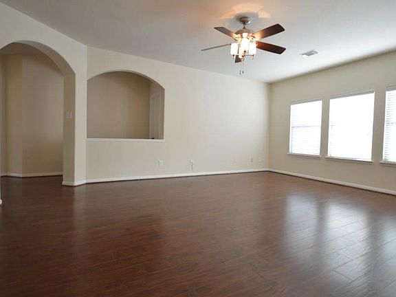 4th image of 2134 Enchanted Park Ln