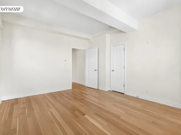 230 Riverside Drive image 14 of 15