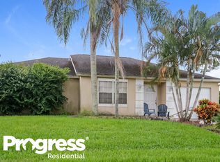1576 SW Pitts Ave, Pt Saint Lucie, FL 34953