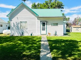 51 3rd Ave S, Stanford, MT 59479