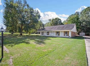 14505 Wolf Ridge Rd, Moss Point, MS 39562