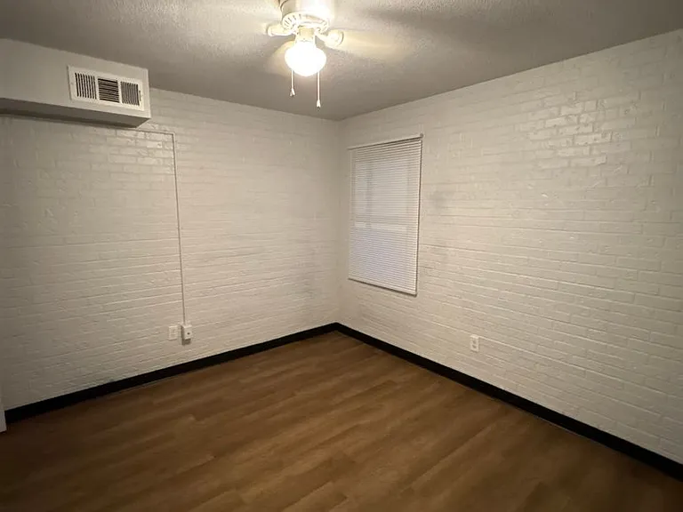Bison Run apartments — Photo 10