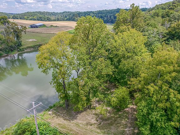 4th image of 1633 Poplar Springs Rd