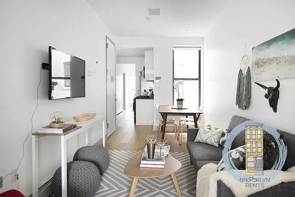 1st image of 481 Chauncey St #1FR