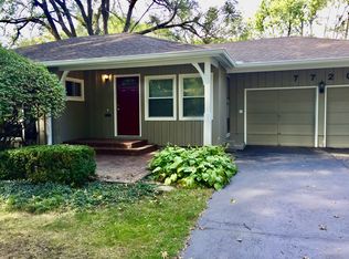 7720 Tomahawk Rd, Prairie Village, KS 66208