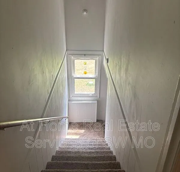 6124 S Farm Road 131 — Photo 5