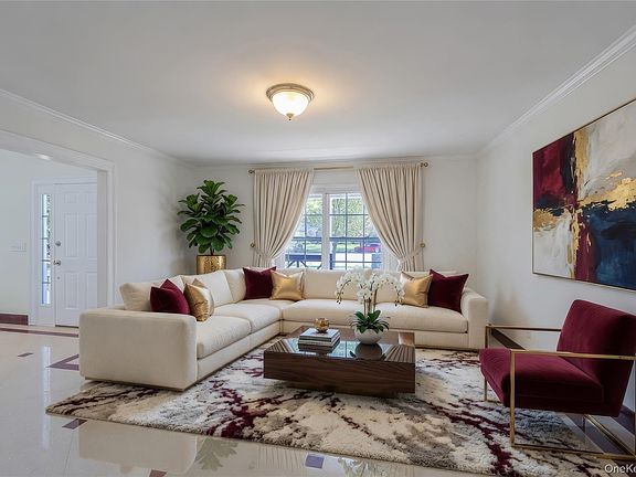 3rd image of 3 Sander Court