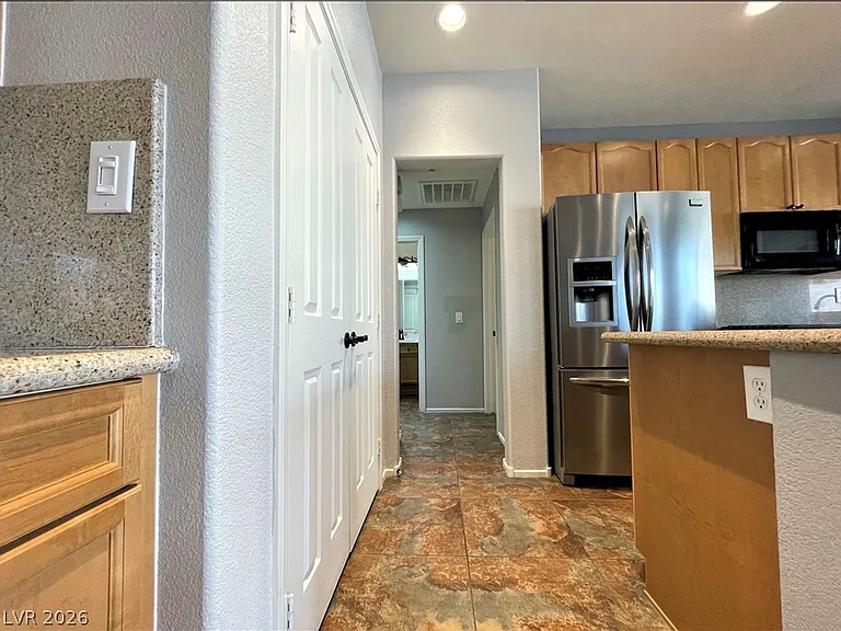 9222 Avon Park Ave — Photo 14