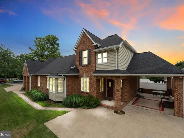 687 Woodland Ave, Winchester, VA 22601