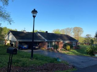 226 Gordon Rd, North Wilkesboro, NC 28659