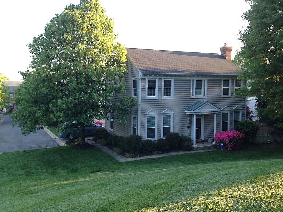 2nd image of 8 Castlebar Ct