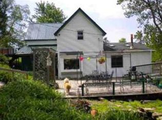 6910 Whiteside Rd, Argyle, WI 53504