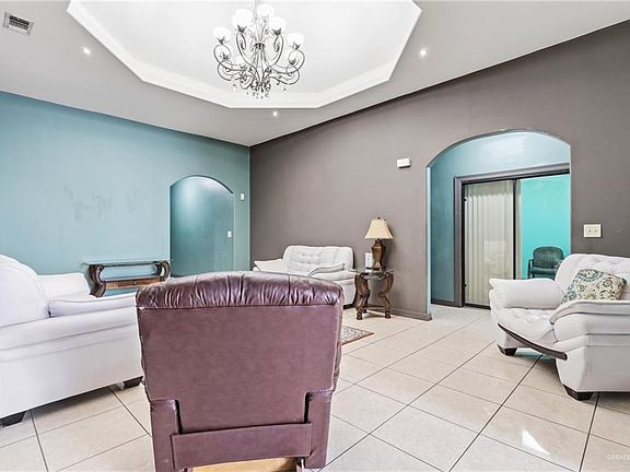 4th image of 4800 Quale Dr
