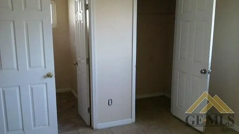 Thumbnail 12