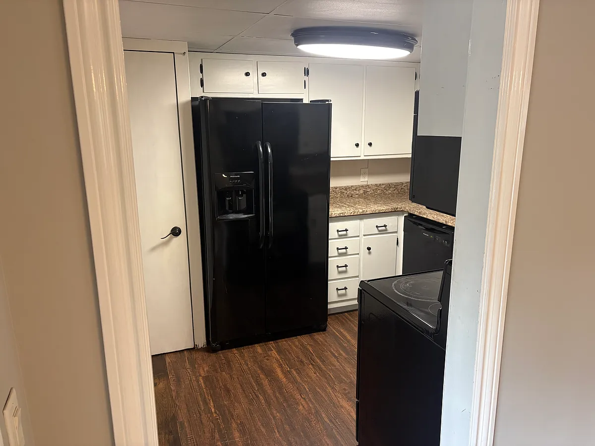 Building Photo - 301 N Holyoke Pl #301