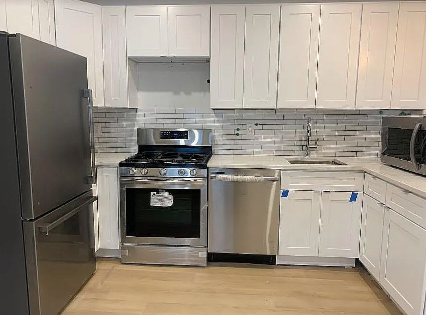 1st image of 21 Eldridge St #L