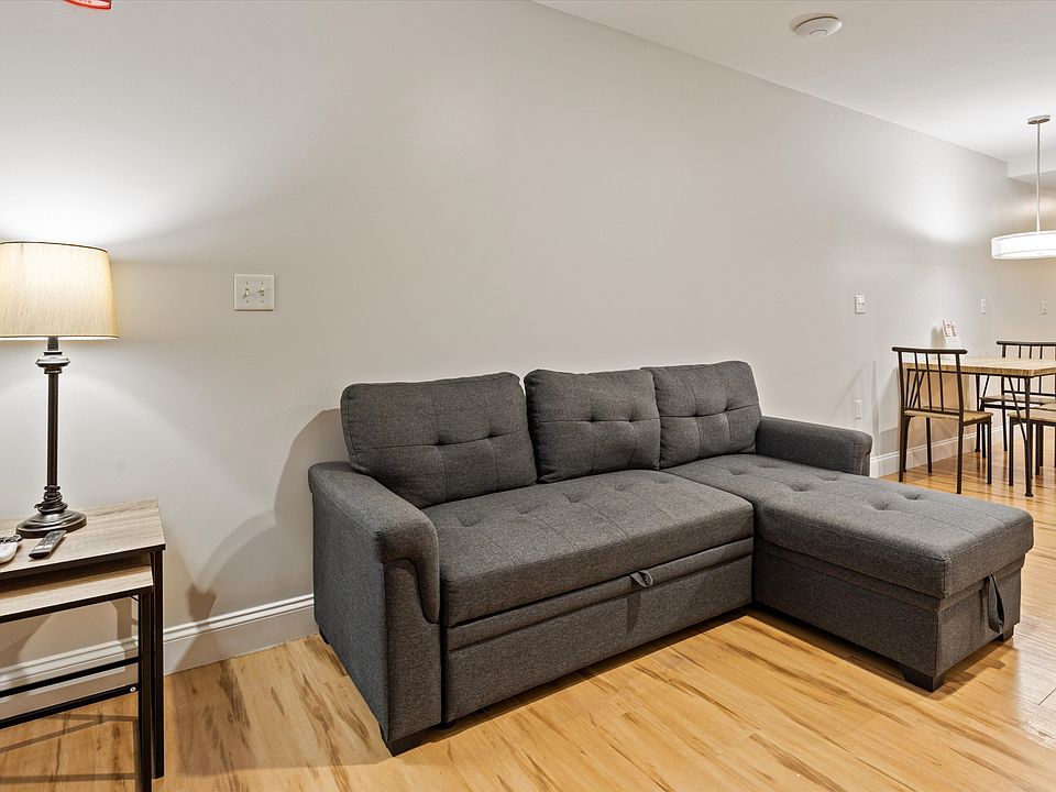 Sofa. Dining Set.