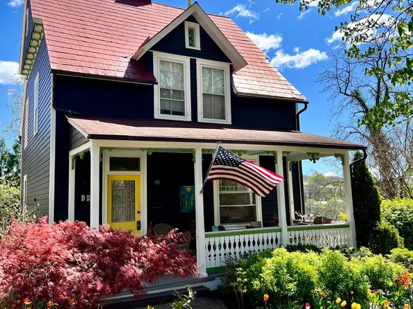 125 Madison Pl, Staunton, VA 24401