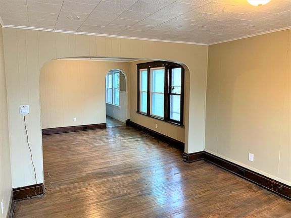 5th image of 96 Sussex St #2