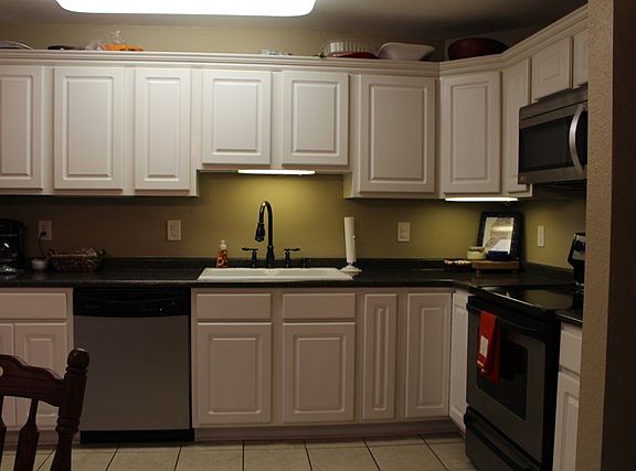 2nd image of 1802 Jackson Ave W APT 117