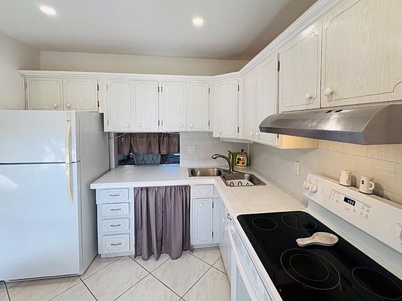2nd image of 1250 Atlantic Shores Boulevard #110