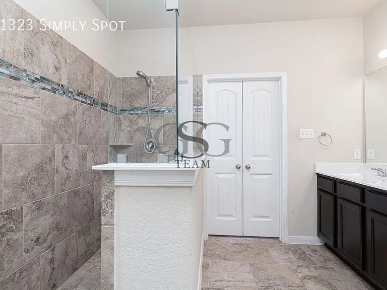 11323 Simply Spot — Photo 8